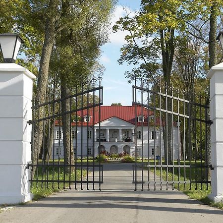 Hotel Bistrampolis Manor Kučiai Exterior foto
