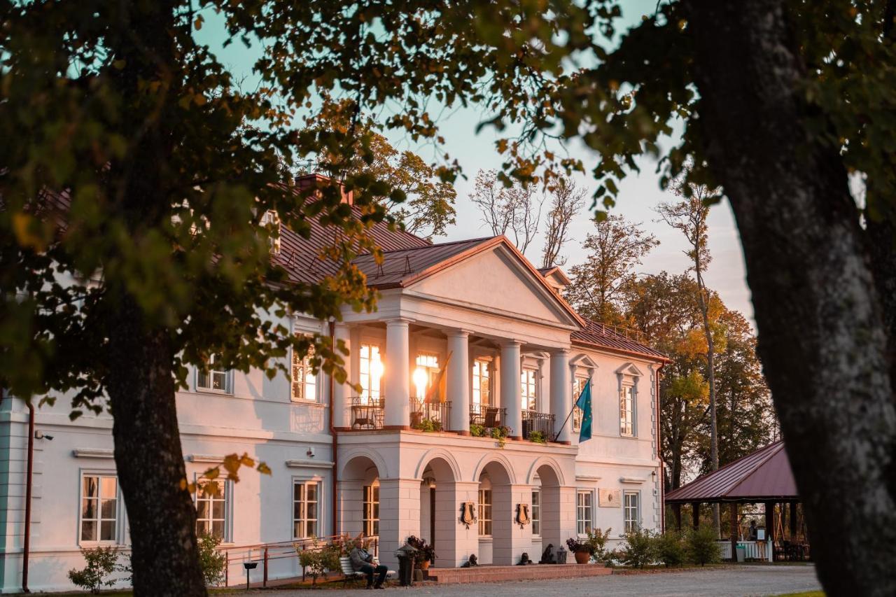 Hotel Bistrampolis Manor Kučiai Exterior foto