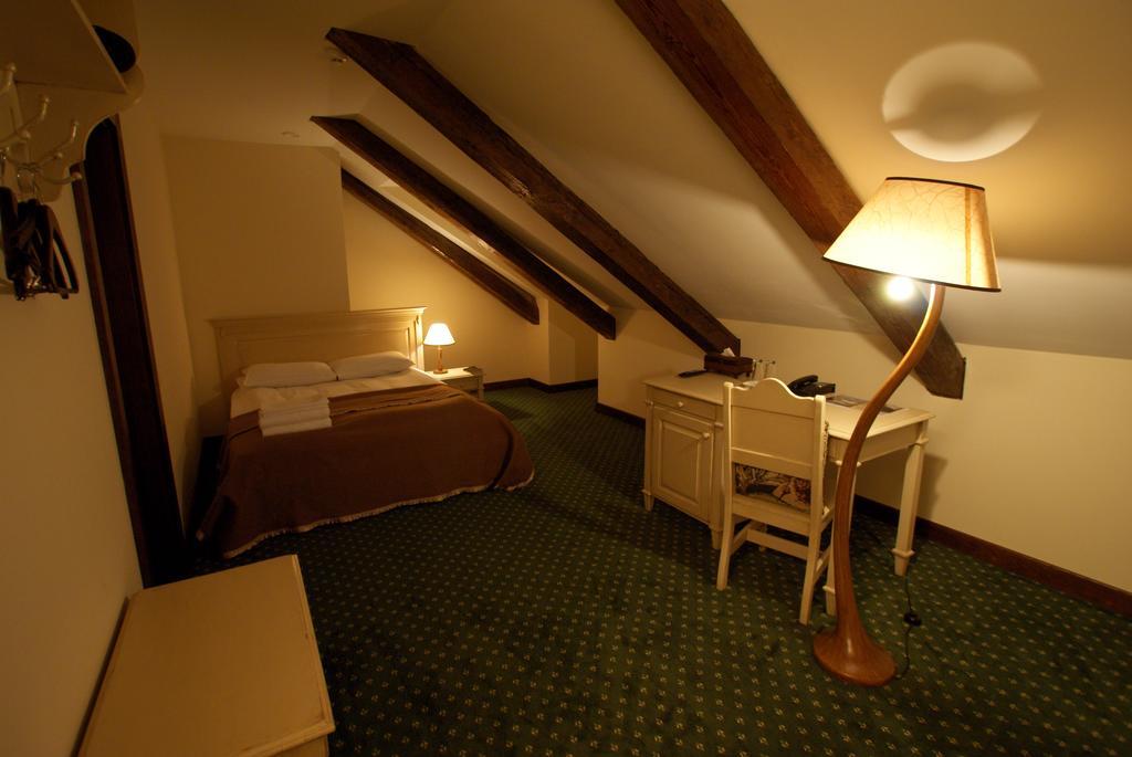 Hotel Bistrampolis Manor Kučiai Exterior foto
